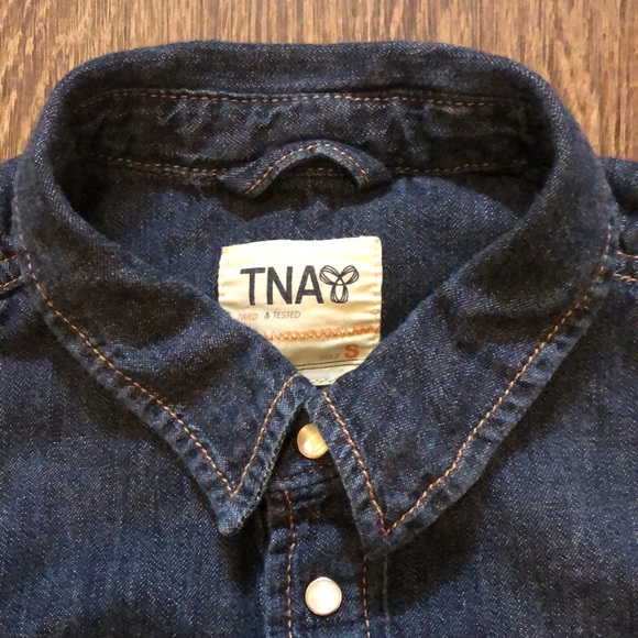 TNA Denim Button Up Shirt. - Picture 2 of 10